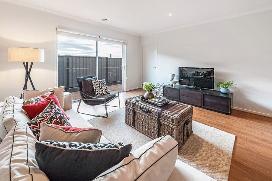 31 Peninsula Crescent, Craigieburn VIC 3064, Craigieburn - Thumbnail 3
