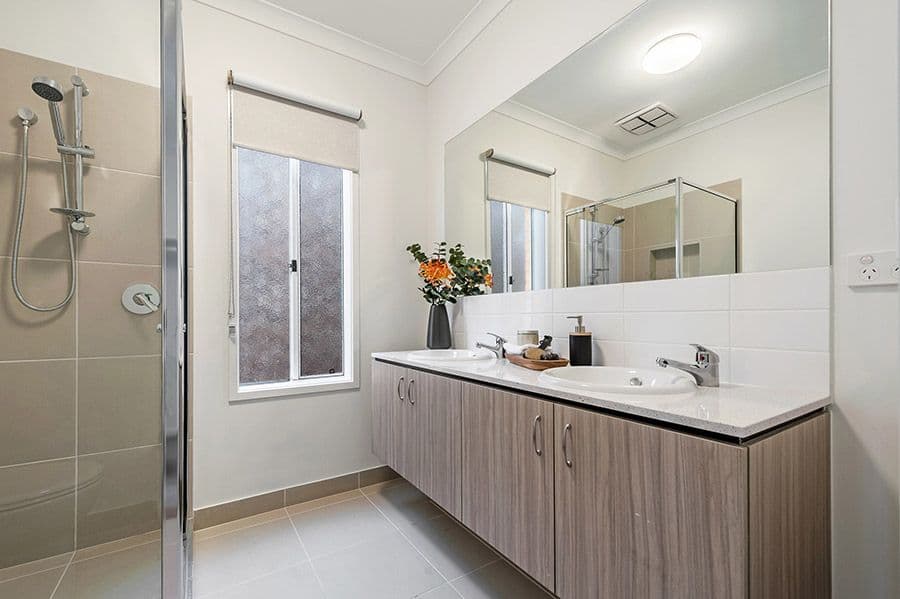 31 Peninsula Crescent, Craigieburn VIC 3064, Craigieburn - Thumbnail 8