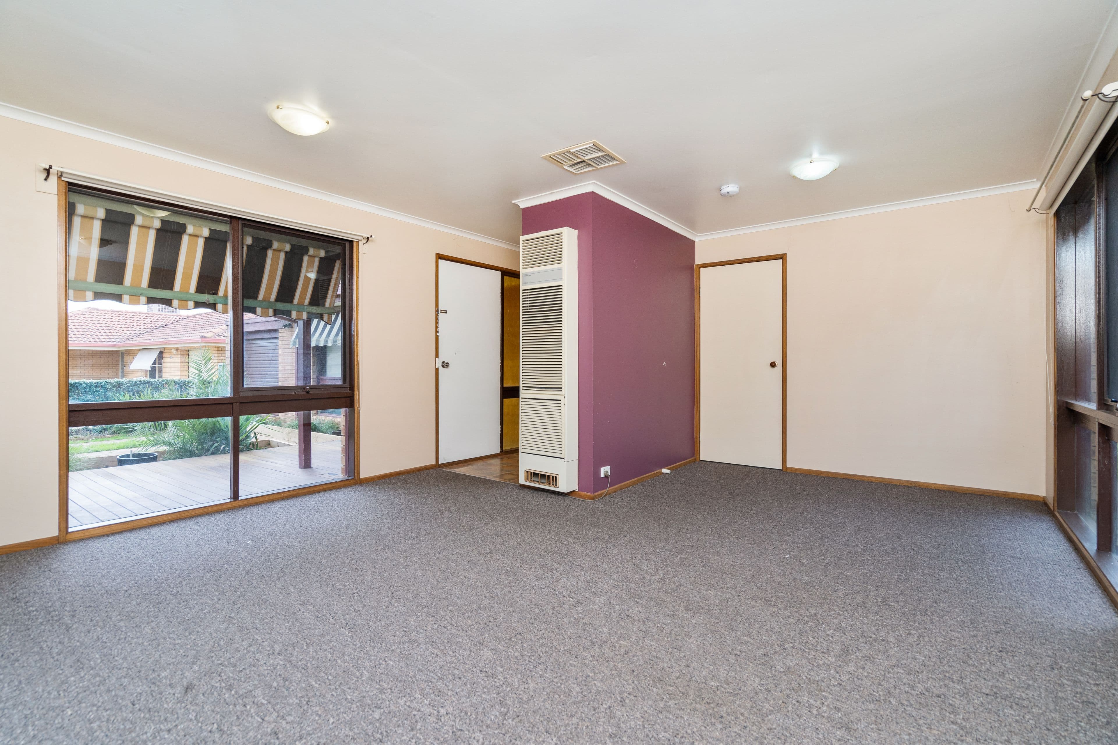 8 Lyons Crescent, FOREST HILL NSW 2651, Forest Hill - Thumbnail 4