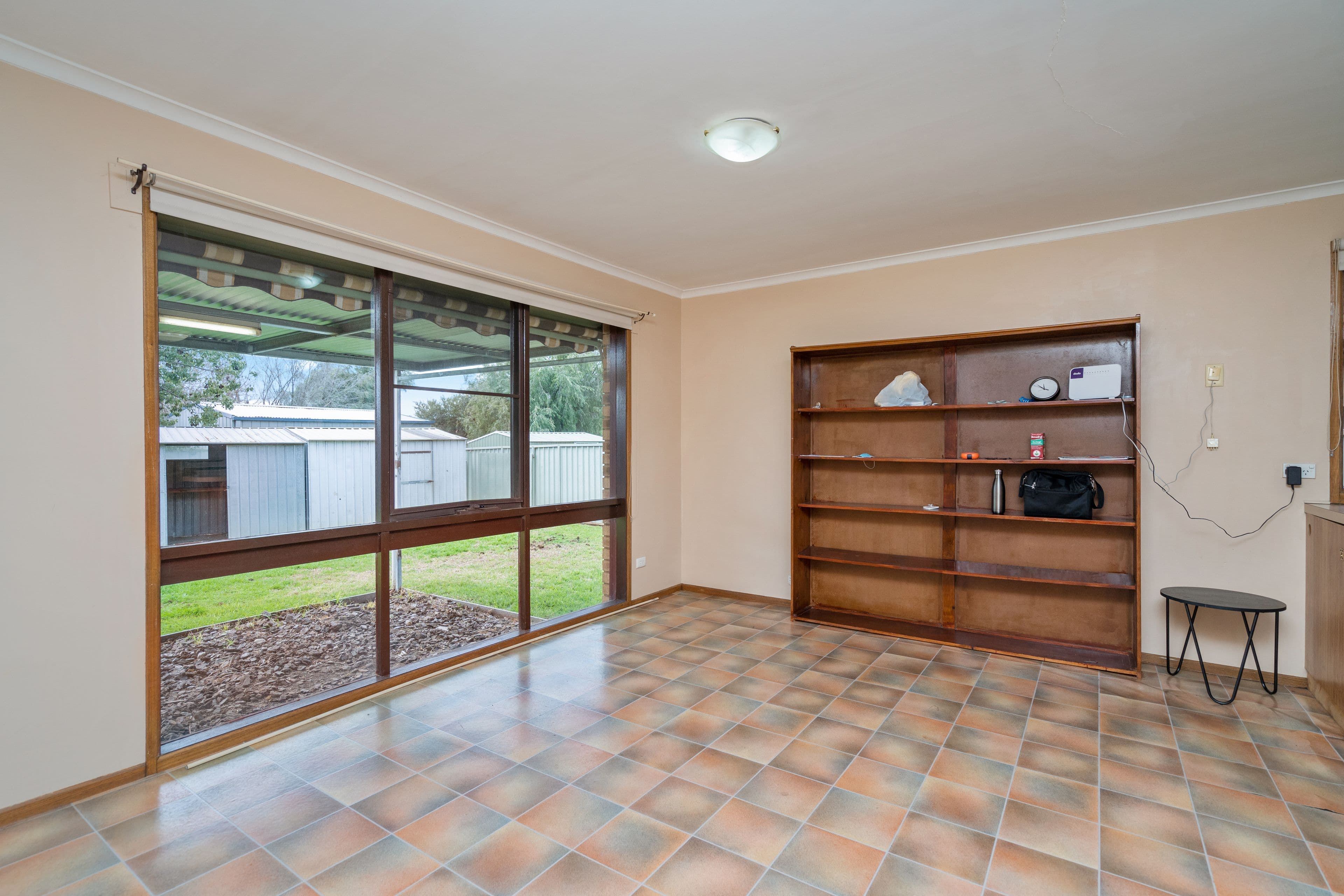 8 Lyons Crescent, FOREST HILL NSW 2651, Forest Hill - Thumbnail 5