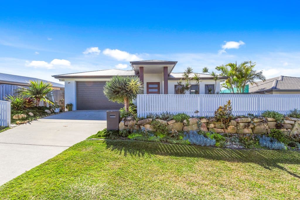 29 Kellehers Road, Pottsville - Thumbnail 2