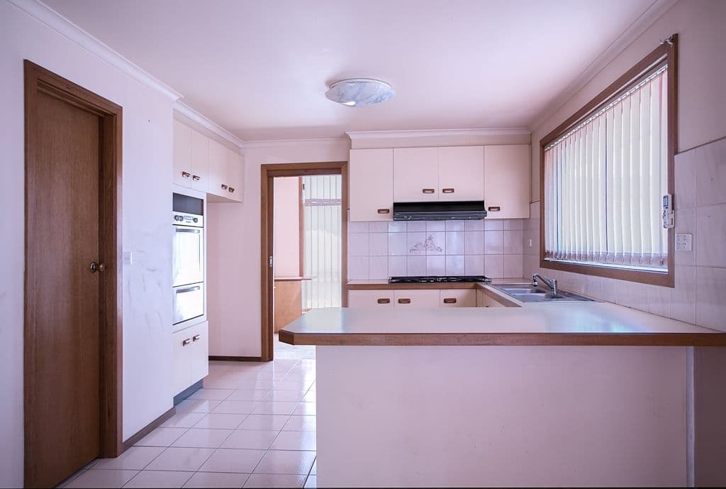 23 Frost Drive, DELAHEY VIC 3037, Delahey - Thumbnail 2