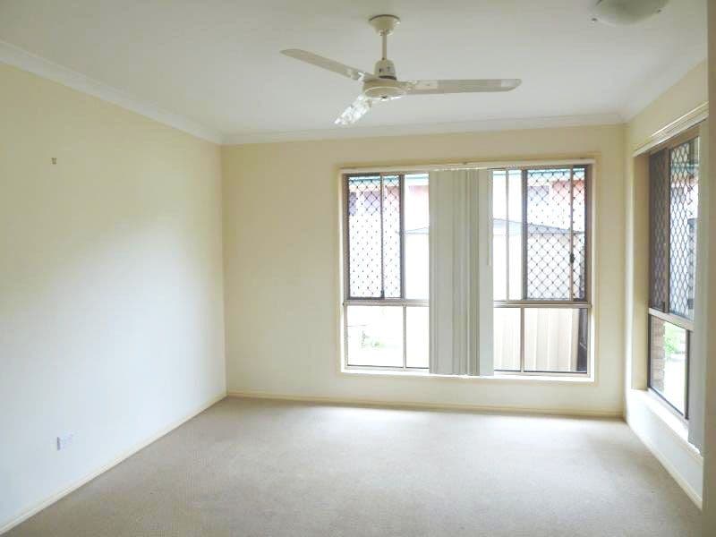 19 Sunningdale Street, OXLEY QLD 4075, Oxley - Thumbnail 3