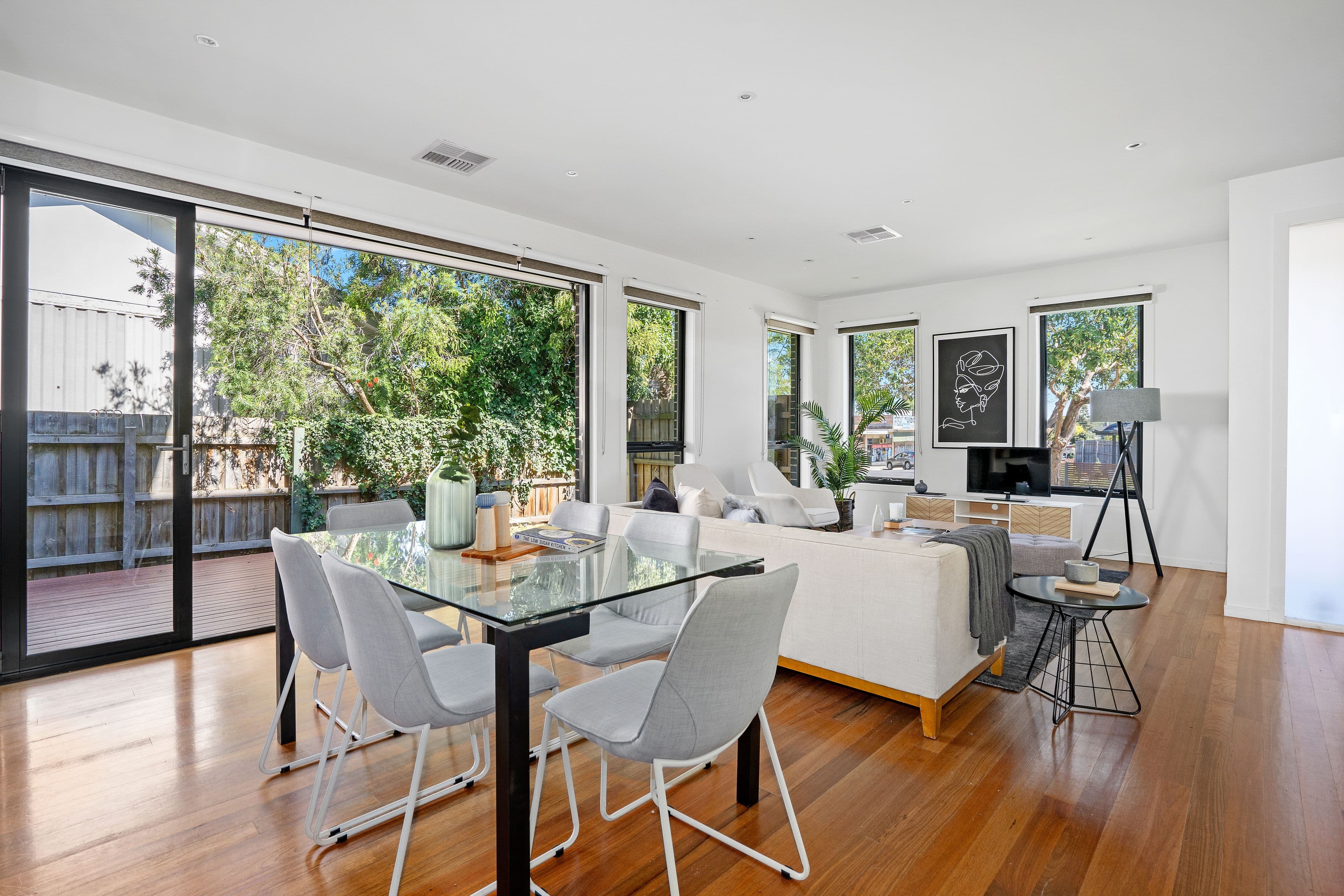 70 Noorong Avenue, Bundoora VIC 3083, Bundoora - Thumbnail 2