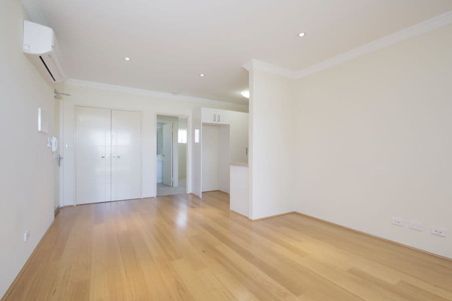 61 Hardey Road, Belmont WA 6104, Belmont - Thumbnail 2