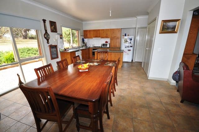 153 Common Road, INVERLEIGH VIC 3321, Inverleigh - Thumbnail 3