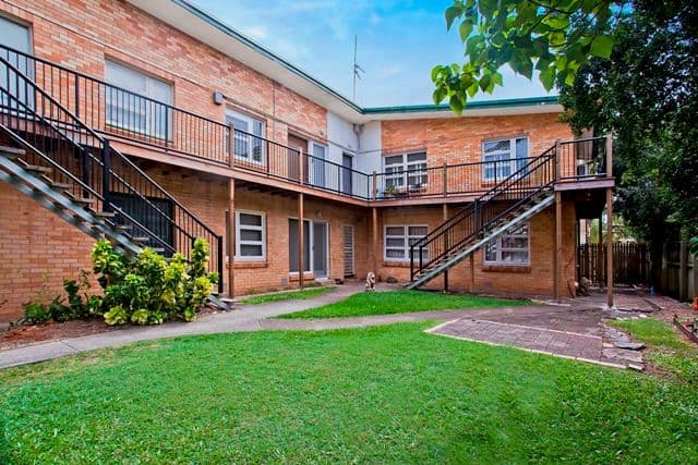 4 'Moana Court' 24 Peninsula Drive, SURFERS PARADISE QLD 4217, Surfers Paradise - Image 1