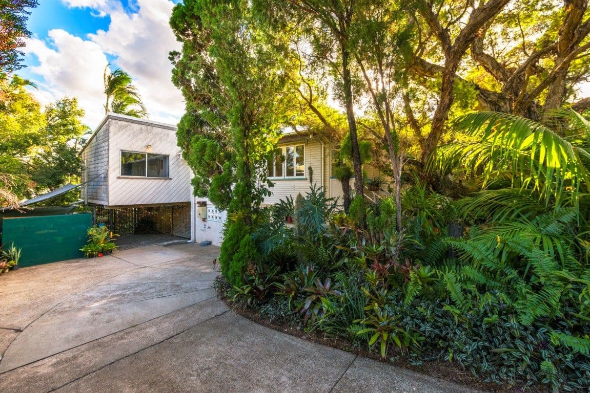 16 Brescia Street, HOLLAND PARK WEST QLD 4121, Holland Park West - Image 1