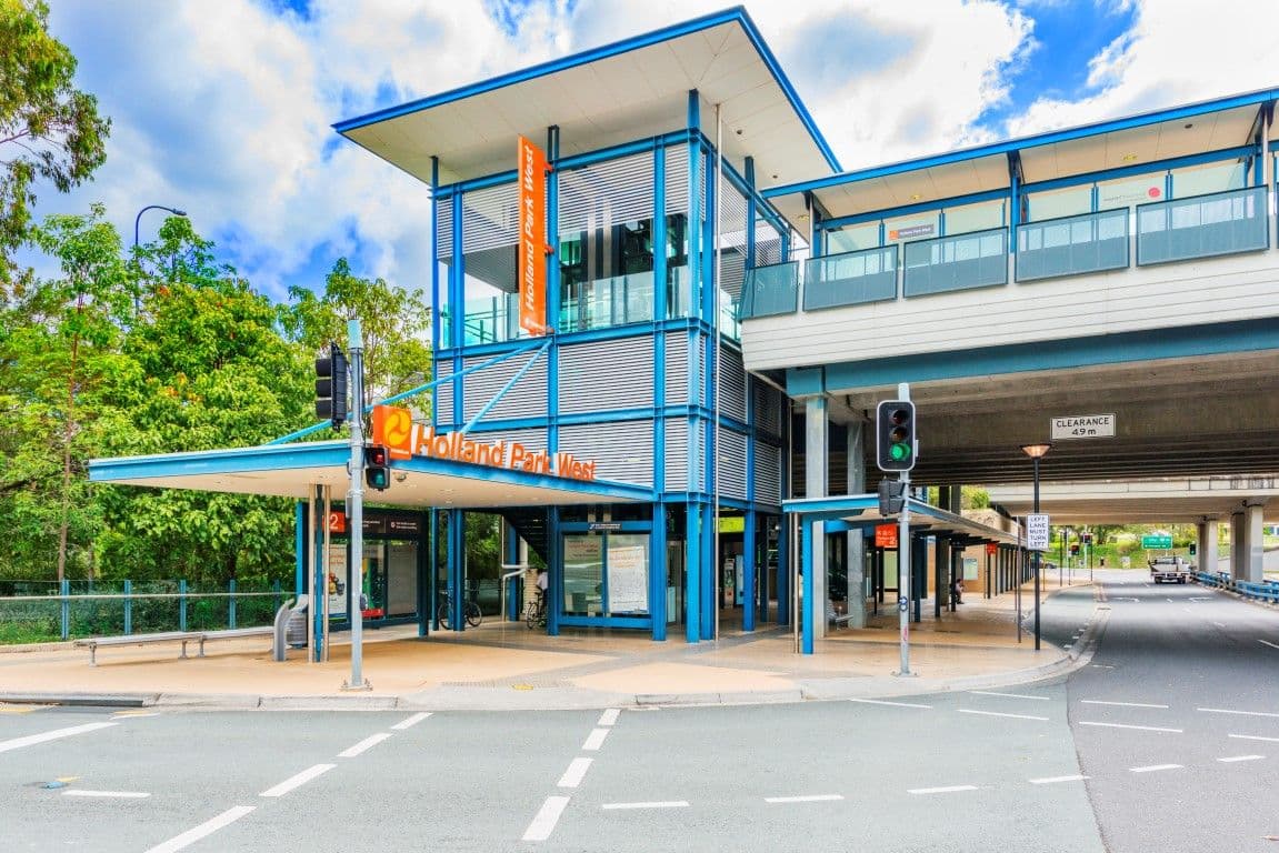 16 Brescia Street, HOLLAND PARK WEST QLD 4121, Holland Park West - Thumbnail 2
