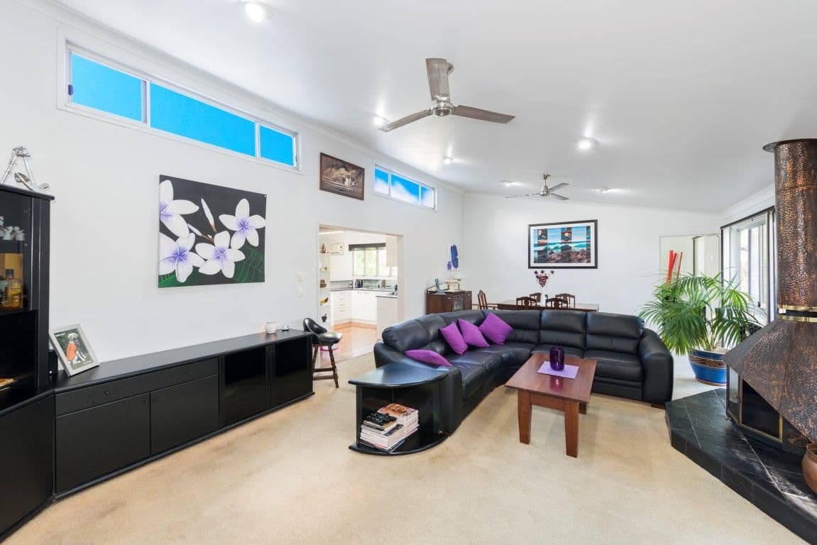 16 Brescia Street, HOLLAND PARK WEST QLD 4121, Holland Park West - Thumbnail 4