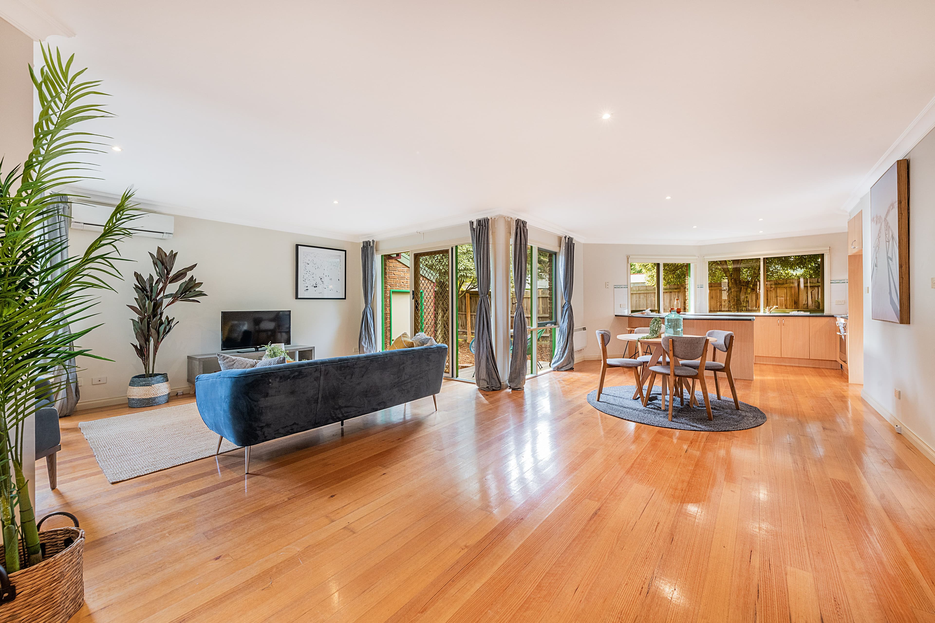 14 Forest Road, Ferntree Gully VIC 3156, Ferntree Gully - Thumbnail 4