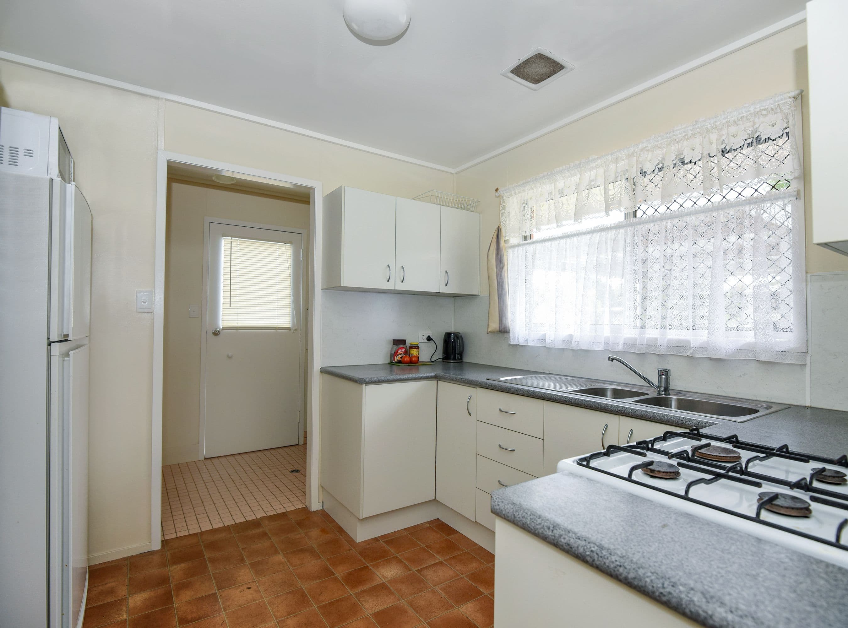 15 Claret Street, Wilsonton Heights QLD 4350, Wilsonton Heights - Thumbnail 3