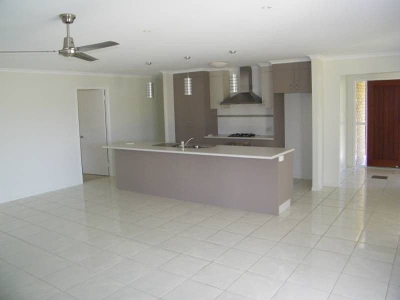 109 Dixon Drive, TELINA QLD 4680, Telina - Thumbnail 3