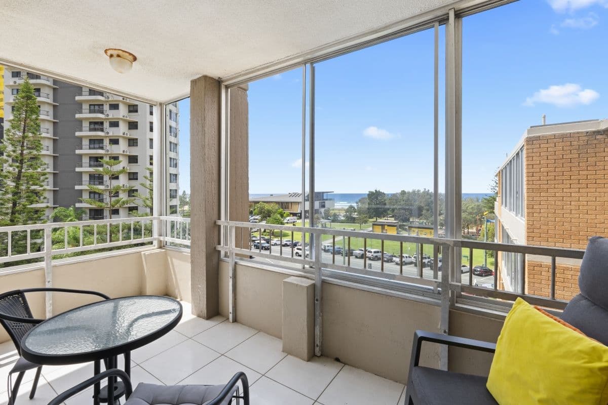 4 Elizabeth Avenue, Broadbeach QLD 4218, Broadbeach - Thumbnail 3