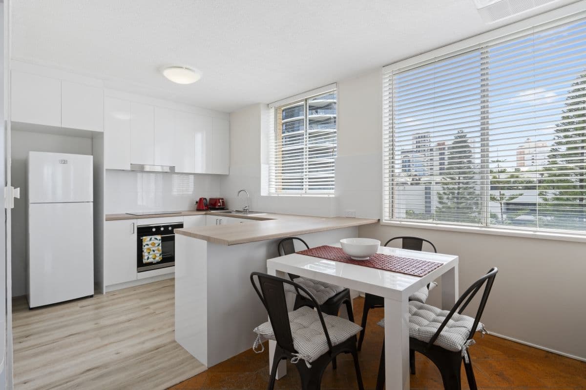 4 Elizabeth Avenue, Broadbeach QLD 4218, Broadbeach - Thumbnail 6