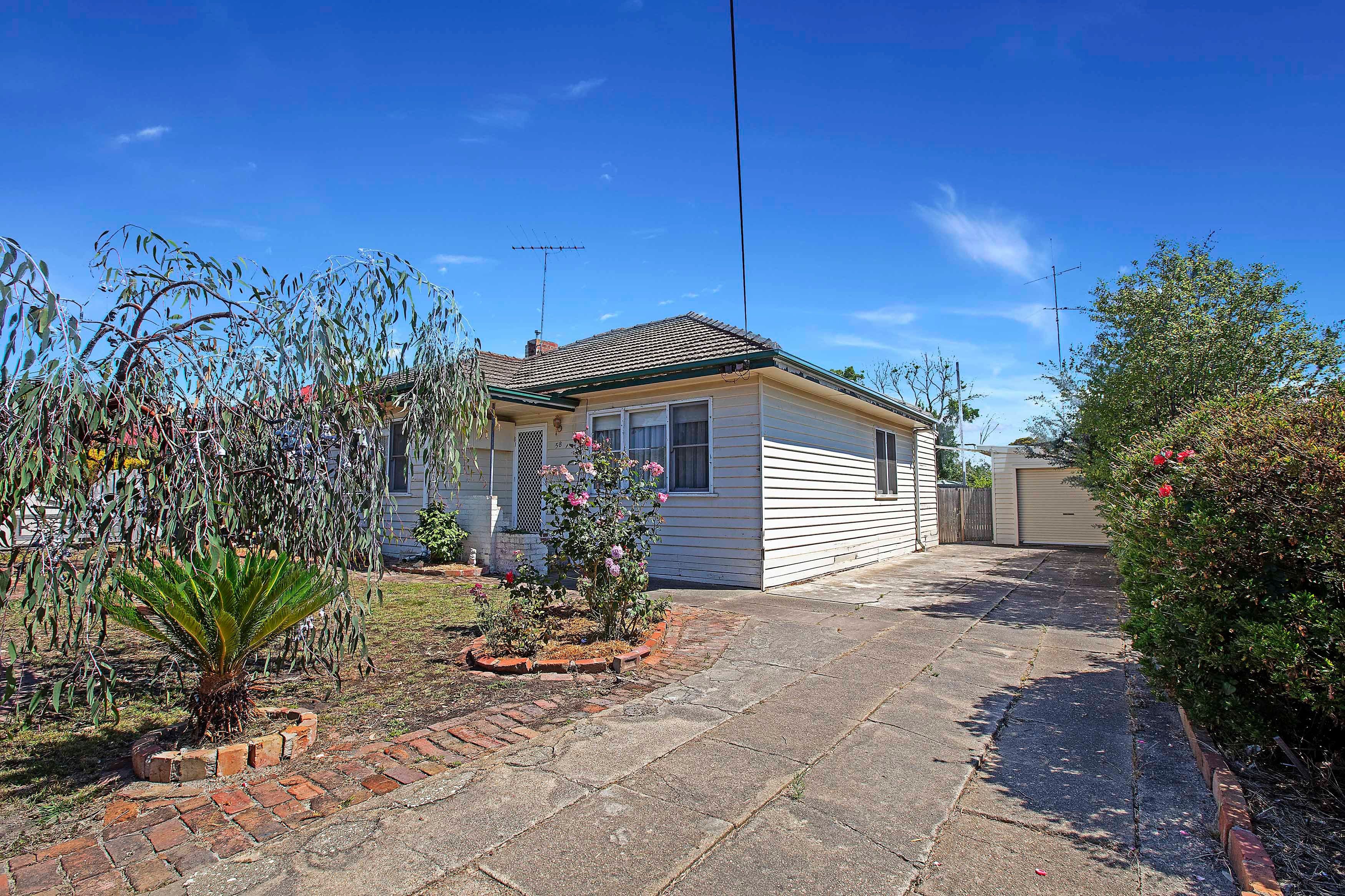 58 Laura Avenue, Belmont VIC 3216, Belmont - Thumbnail 2