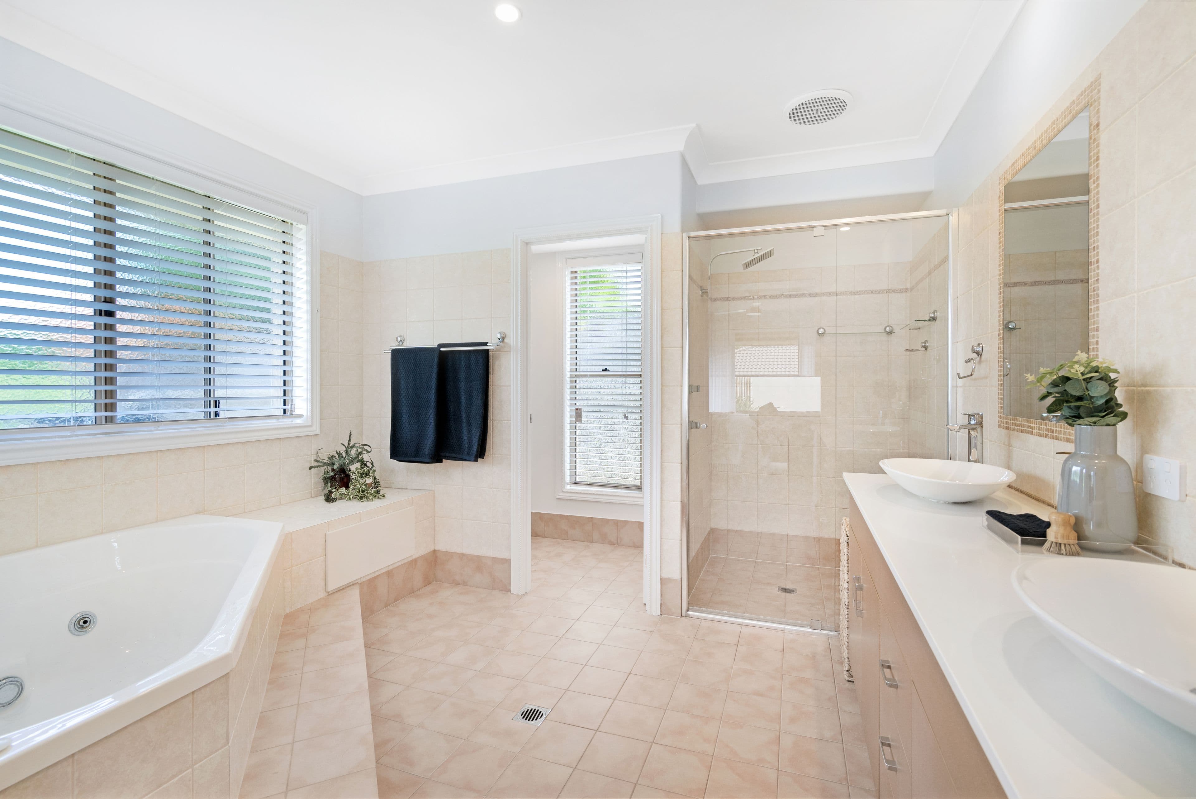 12 Straite Drive, Robina QLD 4226, Robina - Thumbnail 8