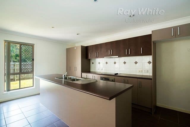 2 Plymouth Place, CALAMVALE QLD 4116, Calamvale - Thumbnail 2
