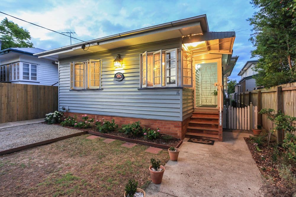 16 Little Jenner Street, NUNDAH QLD 4012, Nundah - Image 1