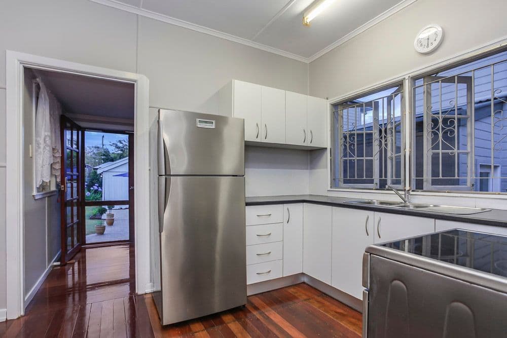 16 Little Jenner Street, NUNDAH QLD 4012, Nundah - Thumbnail 2
