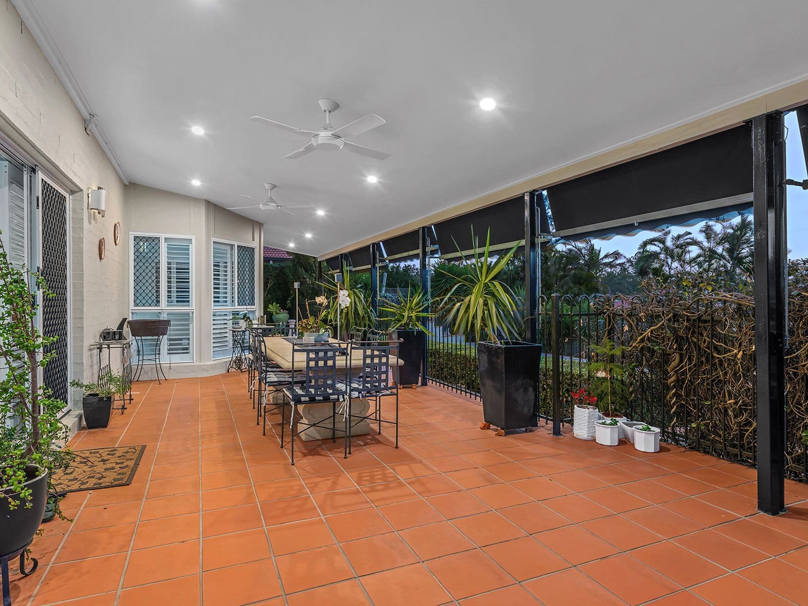8 Knightsbridge Place, Bridgeman Downs QLD 4035, Bridgeman Downs - Thumbnail 2