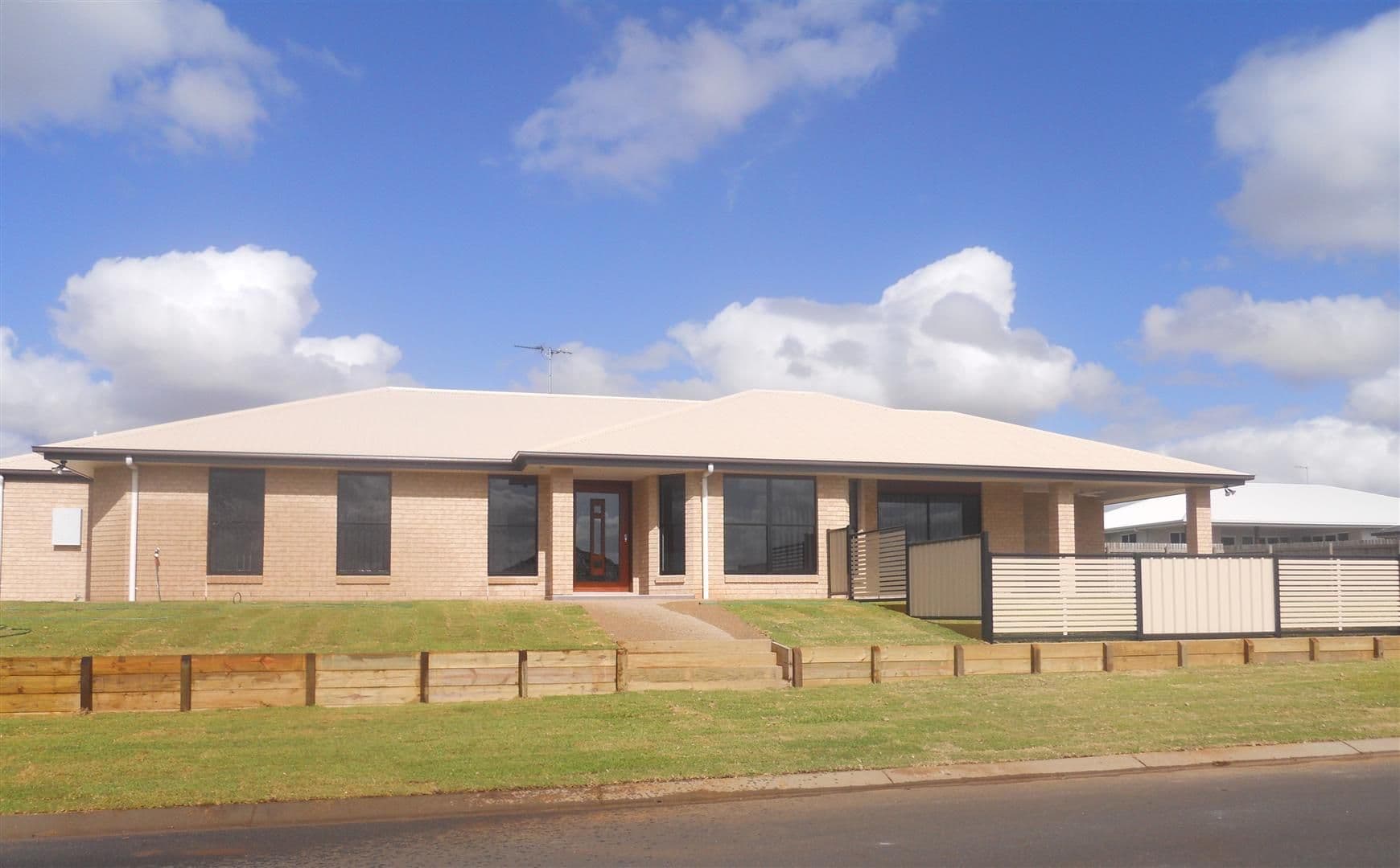 5 Violet Drive, GRACEMERE QLD 4702, Gracemere - Image 1