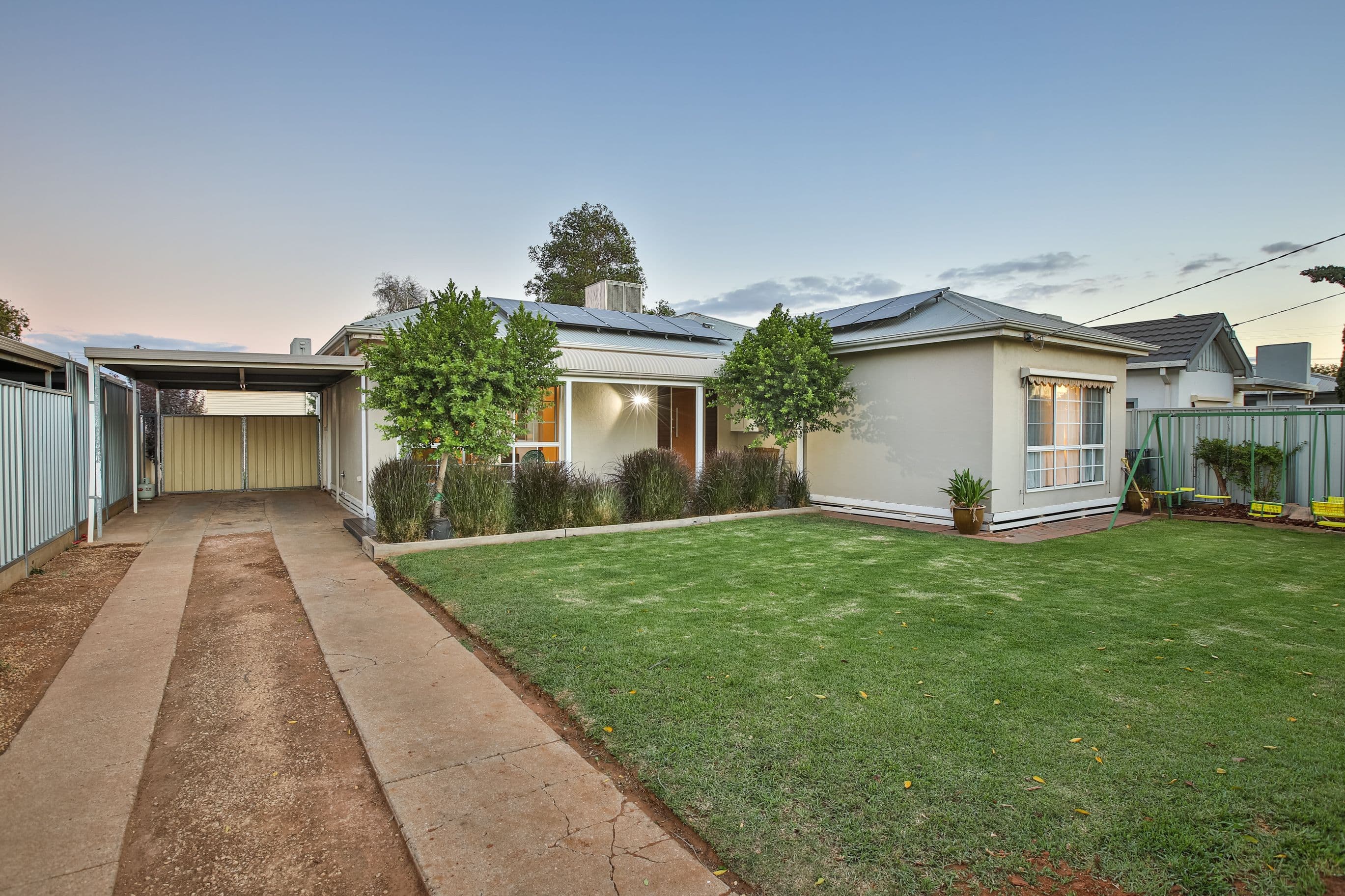 12 Waltham Avenue, Mildura VIC 3500, Mildura - Thumbnail 2