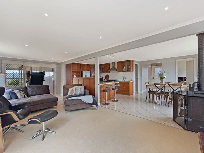 103 Lynchs Road, Illowa VIC 3282, Illowa - Thumbnail 4