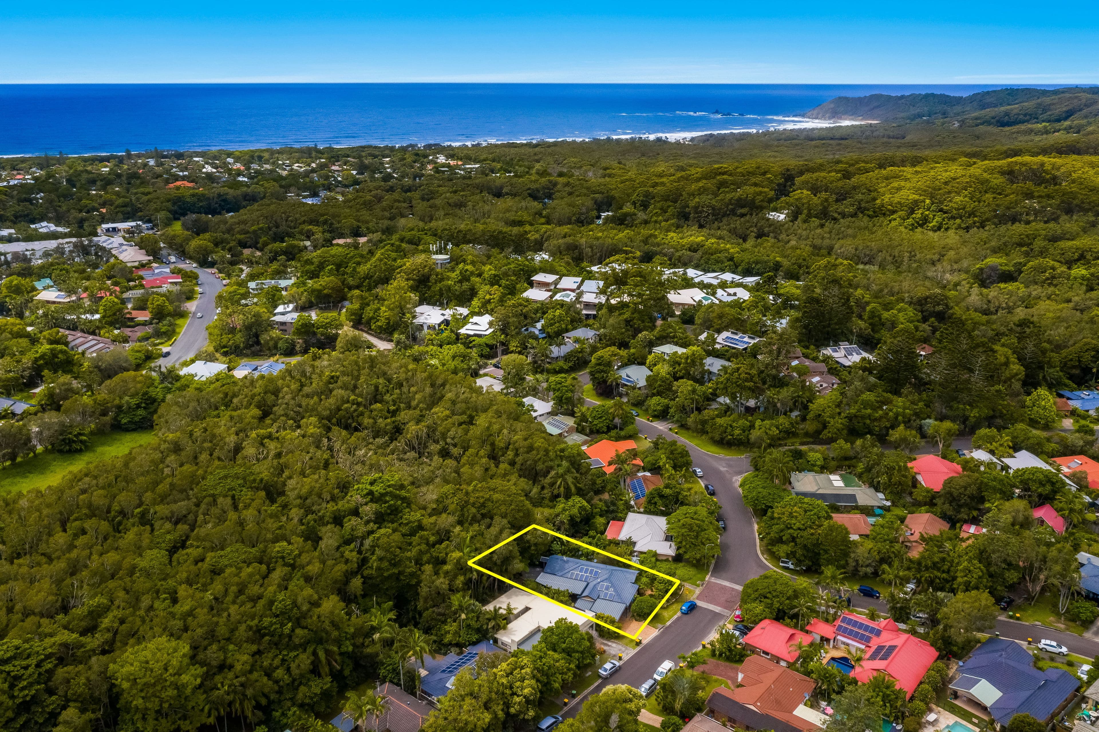 24 Bottlebrush Crescent, Suffolk Park NSW 2481, Suffolk Park - Image 1