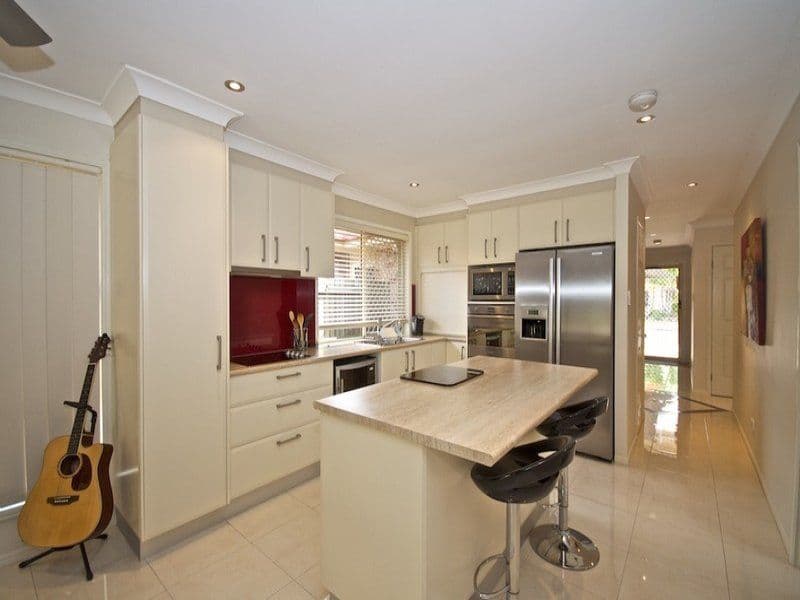 169 Greenacre Drive, ARUNDEL QLD 4214, Arundel - Thumbnail 2