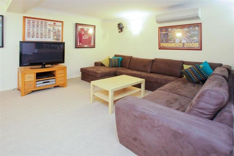 450 Nursery Road, HOLLAND PARK QLD 4121, Holland Park - Thumbnail 5