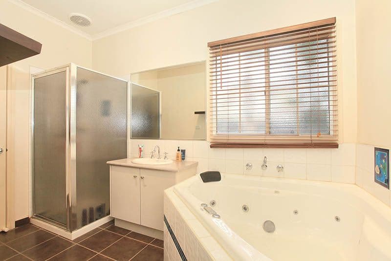 3 Strahan Place, SOUTH MORANG VIC 3752, South Morang - Thumbnail 5