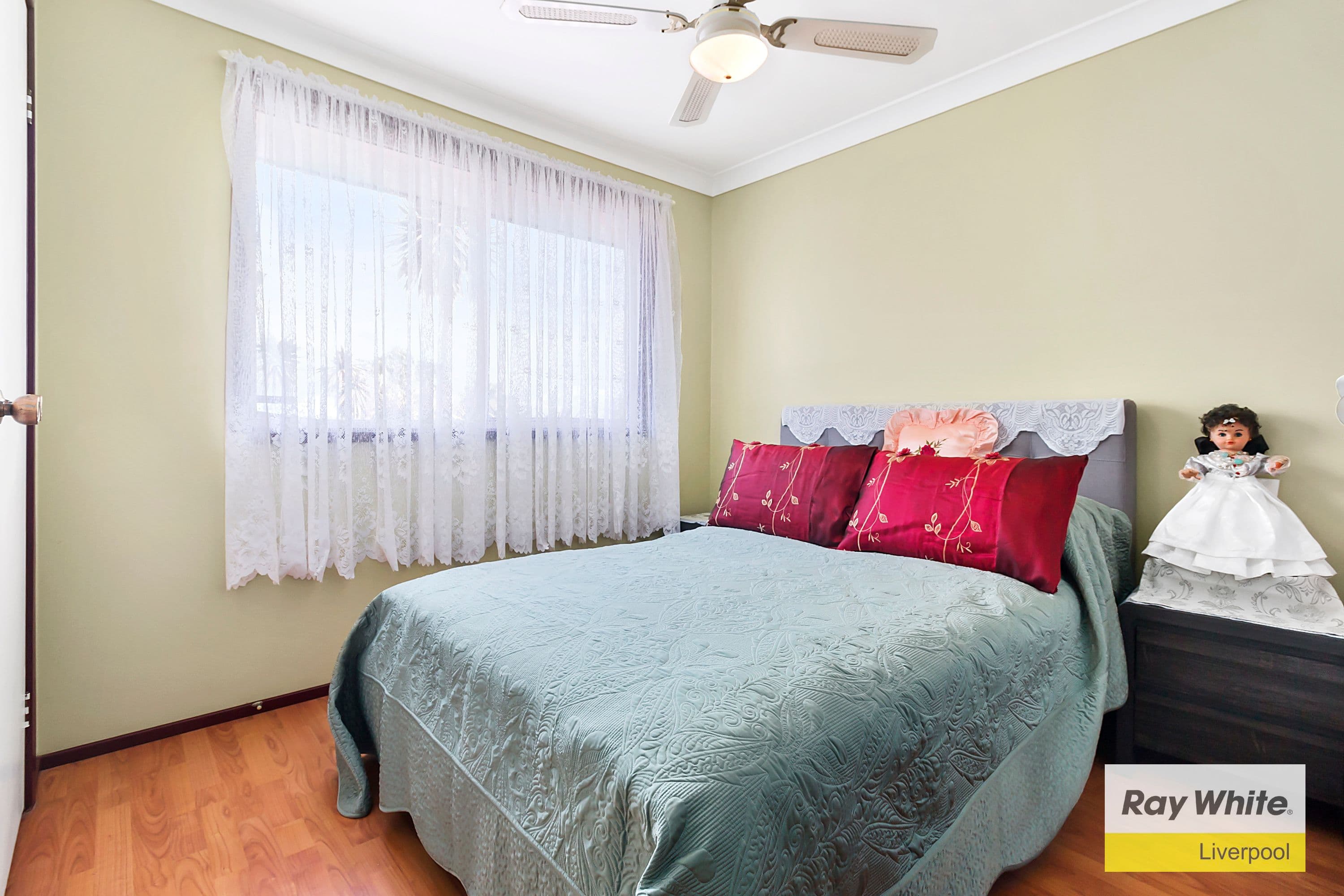 34 Penguin Parade, Hinchinbrook - Thumbnail 8