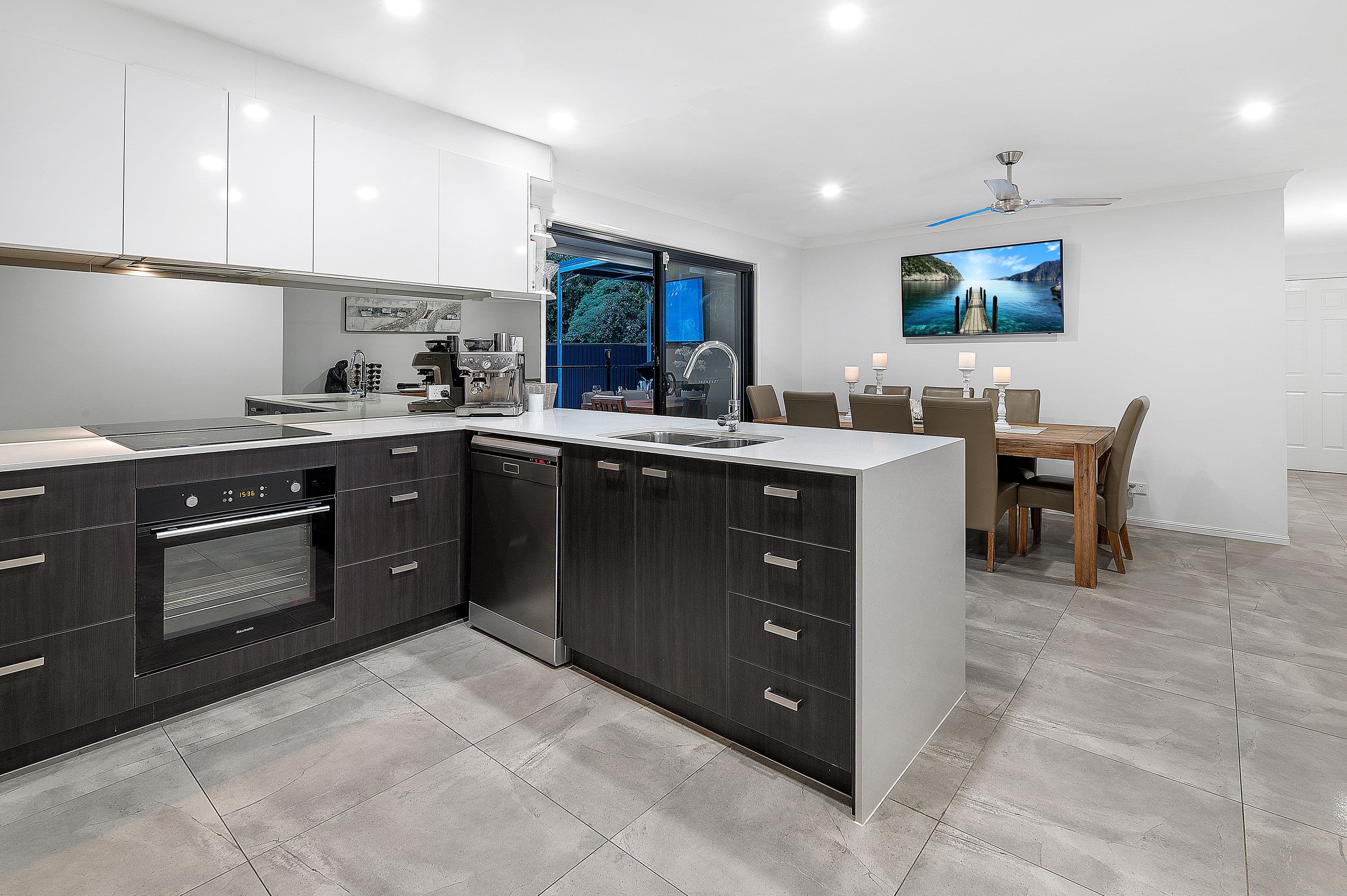 24 Catchlove Street, Maudsland QLD 4210, Maudsland - Thumbnail 3