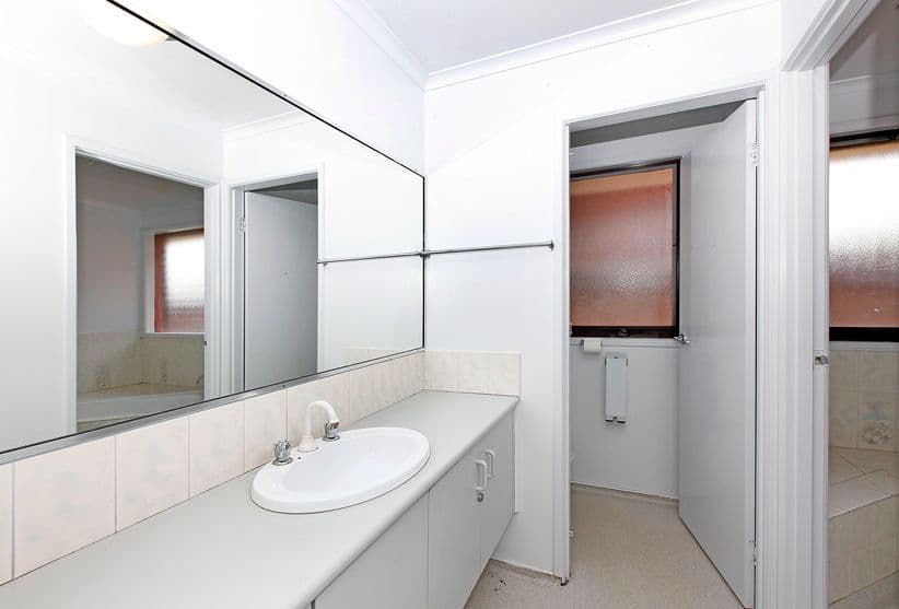 4 Nicholas Street, EPPING VIC 3076, Epping - Thumbnail 3