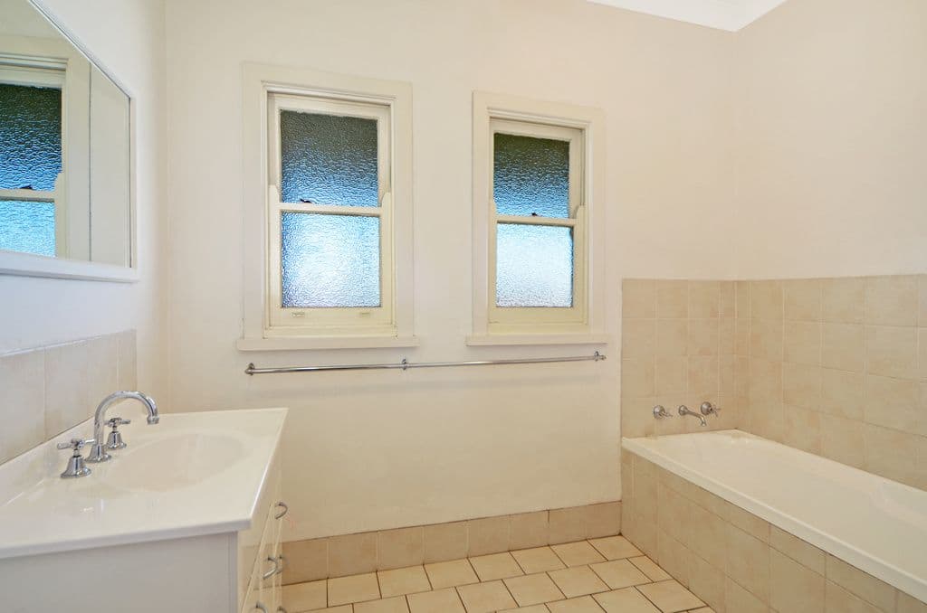 17 Minnegang Street, Warrawong - Thumbnail 3