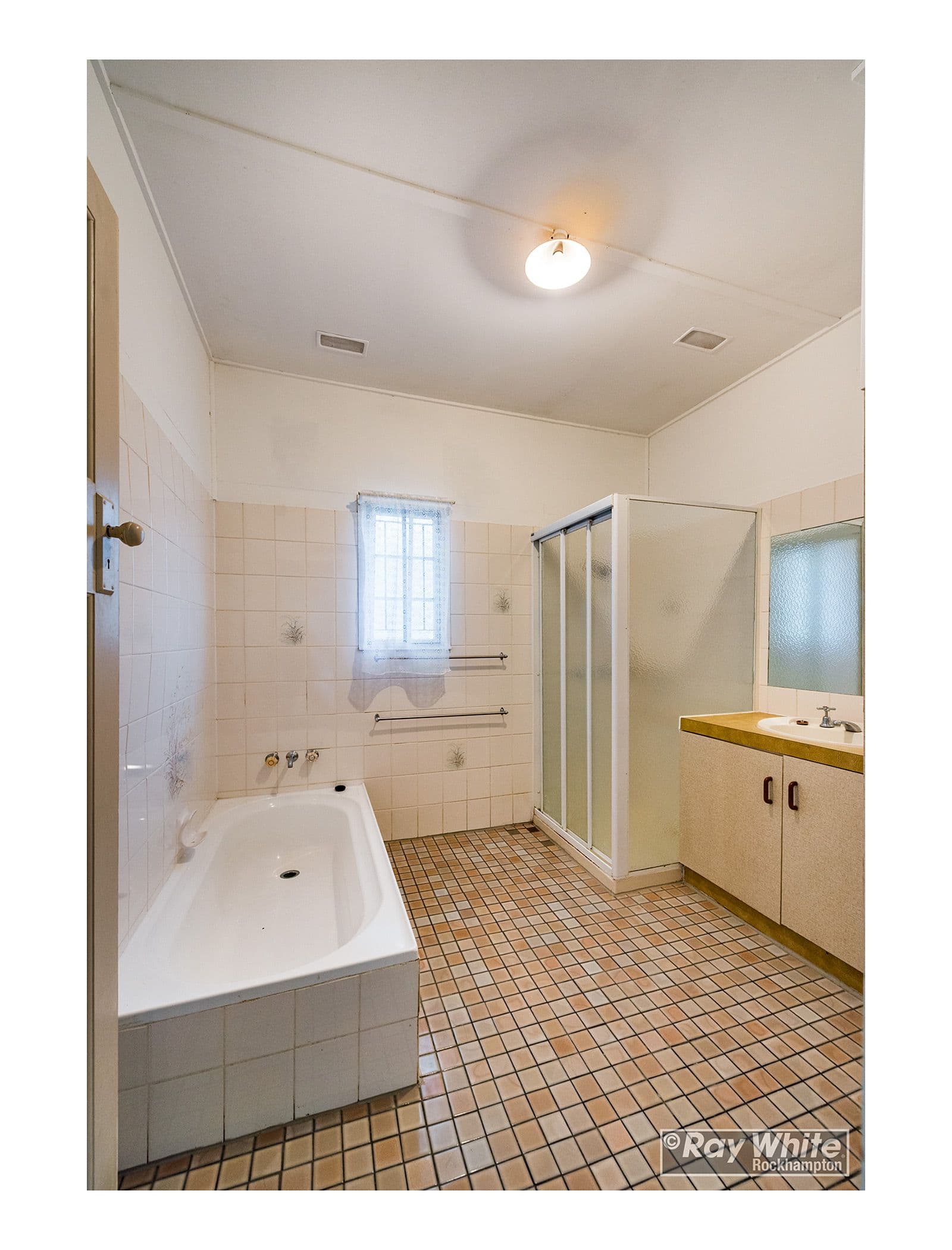 1 Macgregor Street, The Range QLD 4700, The Range - Thumbnail 3