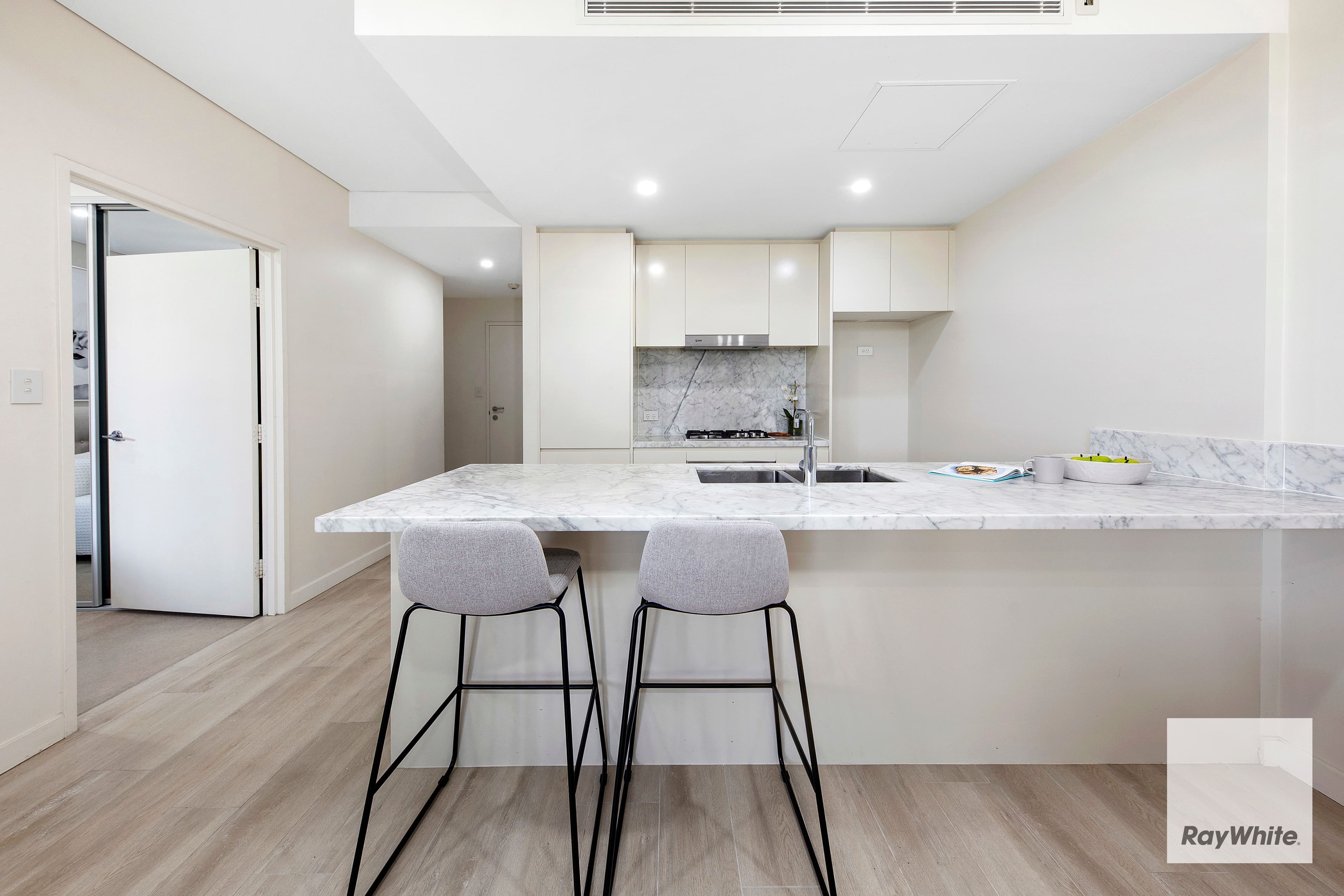 128 Willarong Road, Caringbah NSW 2229, Caringbah - Thumbnail 2