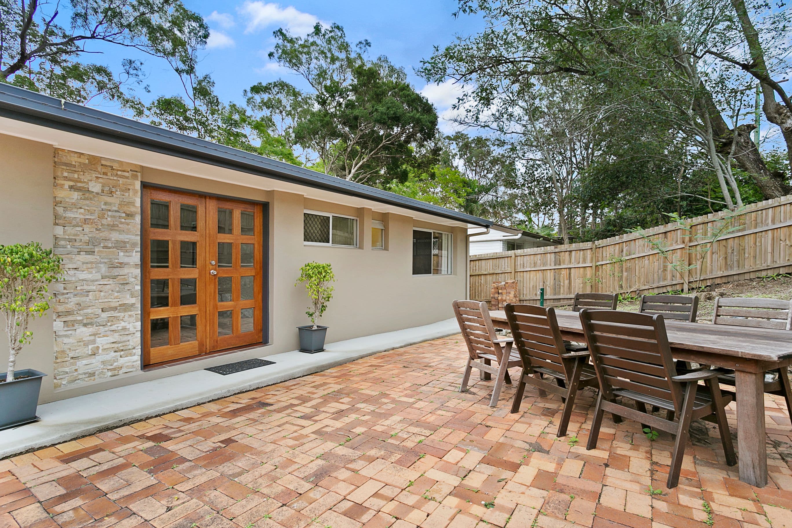 137 Jesmond Road, Indooroopilly QLD 4068, Indooroopilly - Thumbnail 2