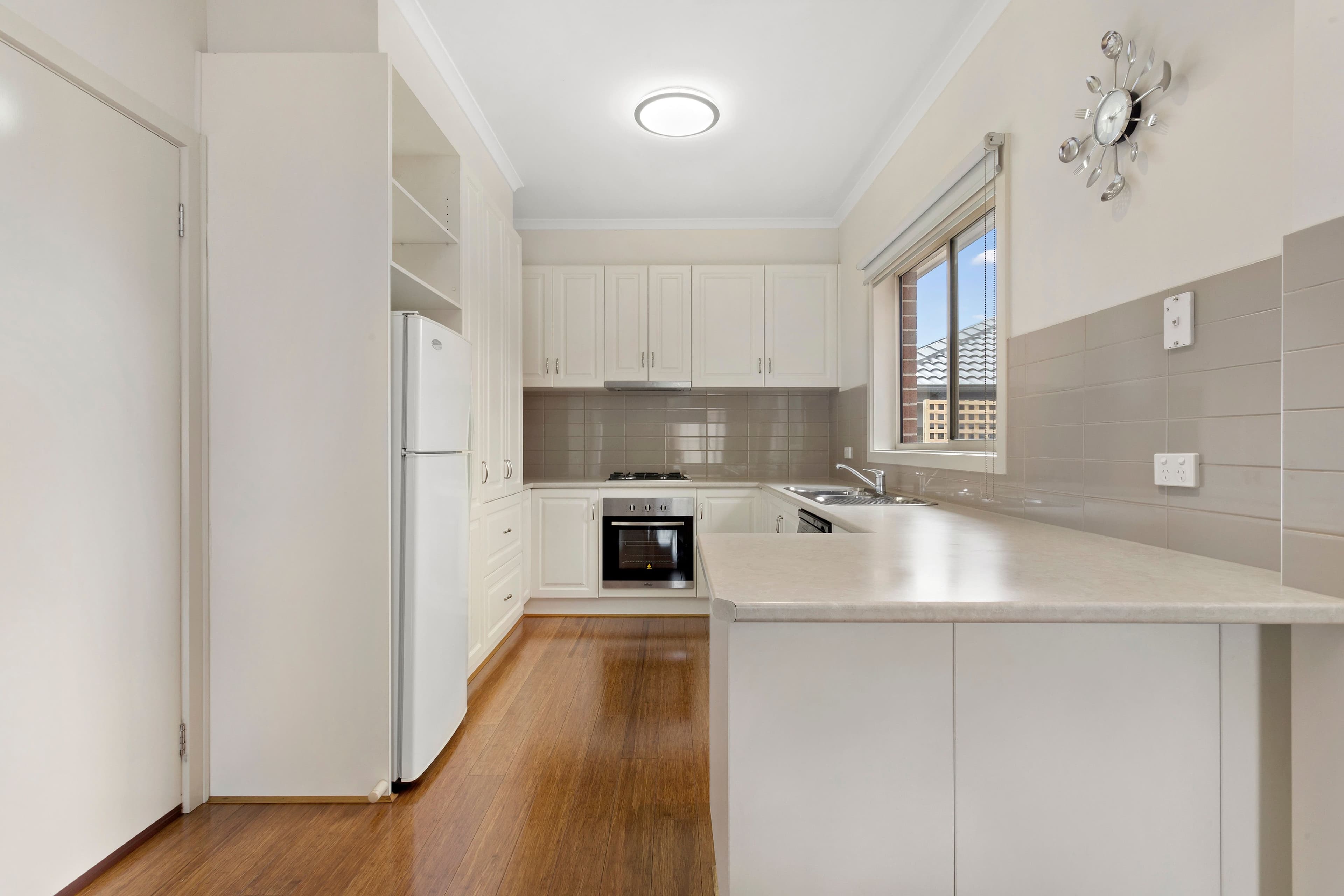 50 Scotsburn Avenue, Clayton VIC 3168, Clayton - Thumbnail 3