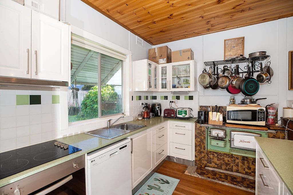 4 Glen Avenue, Arcadia Vale NSW 2283, Arcadia Vale - Thumbnail 2