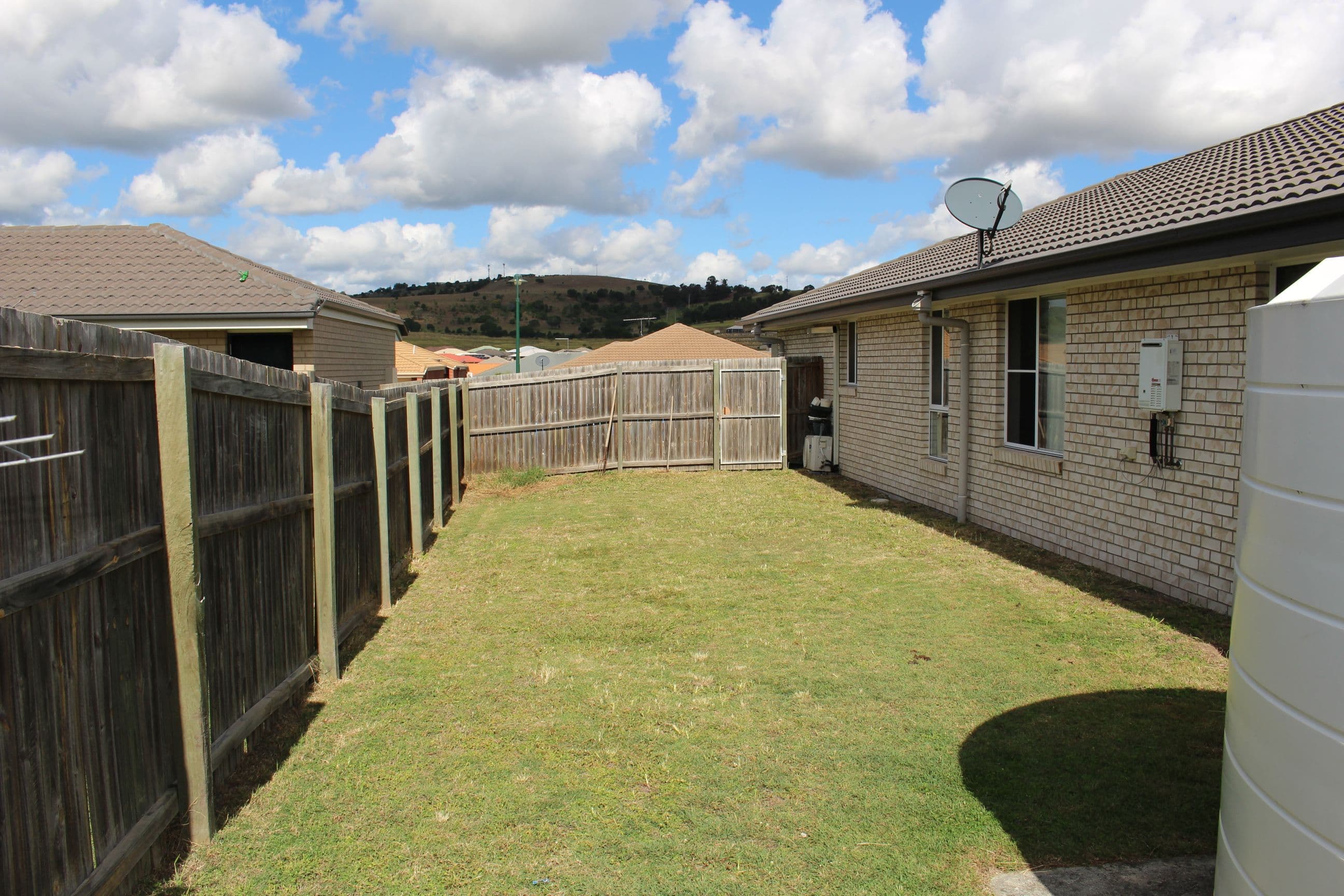 17 Spoonbill Court, Lowood QLD 4311, Lowood - Thumbnail 2