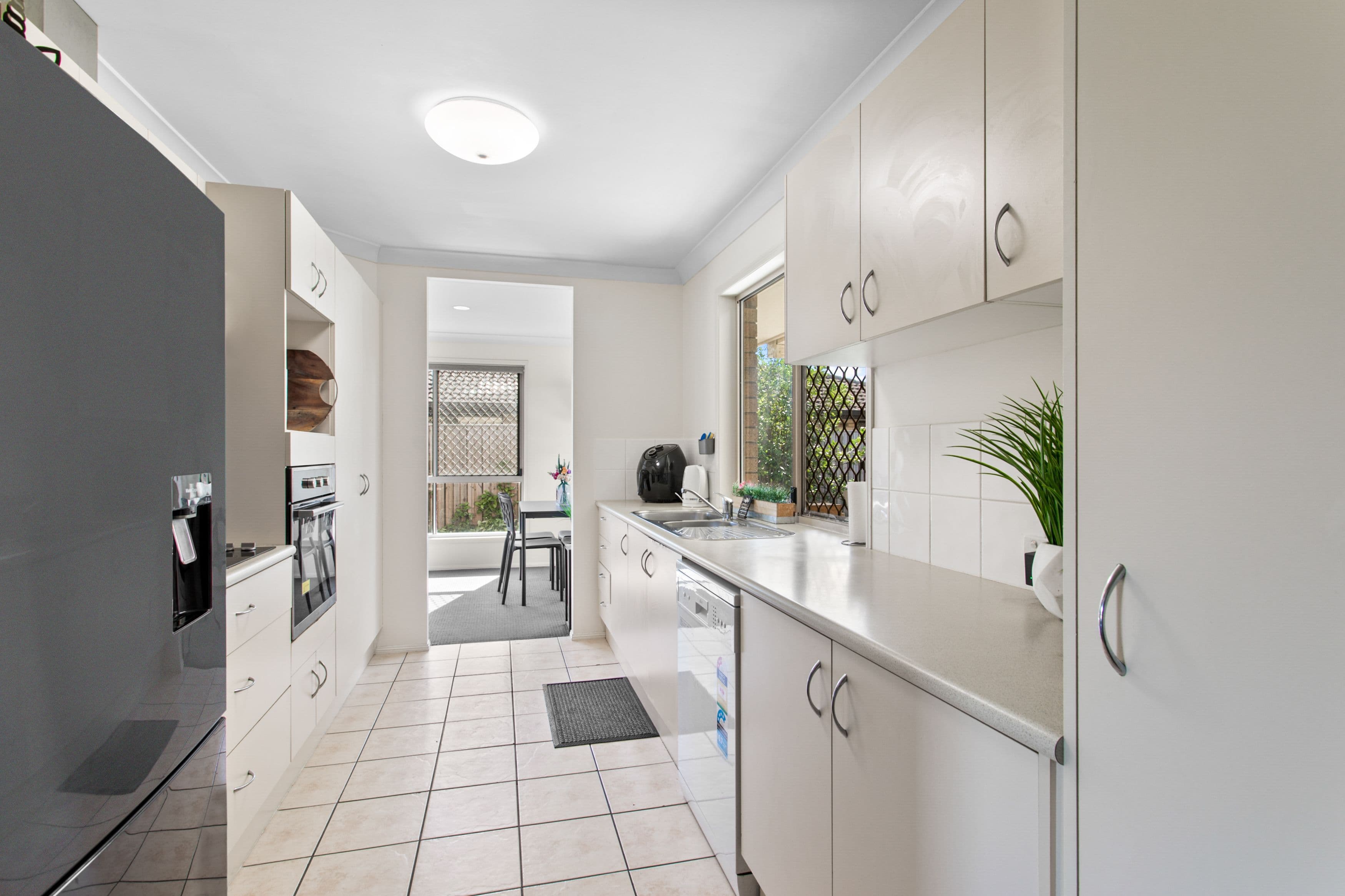 69 Lipscombe Road, Deception Bay QLD 4508, Deception Bay - Thumbnail 4