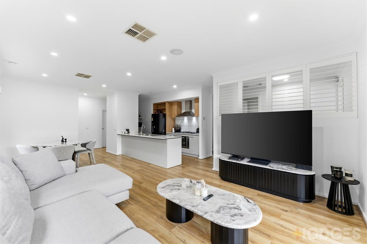 9 Frontier Circuit, Tarneit, VIC, 3029, Tarneit - Thumbnail 4