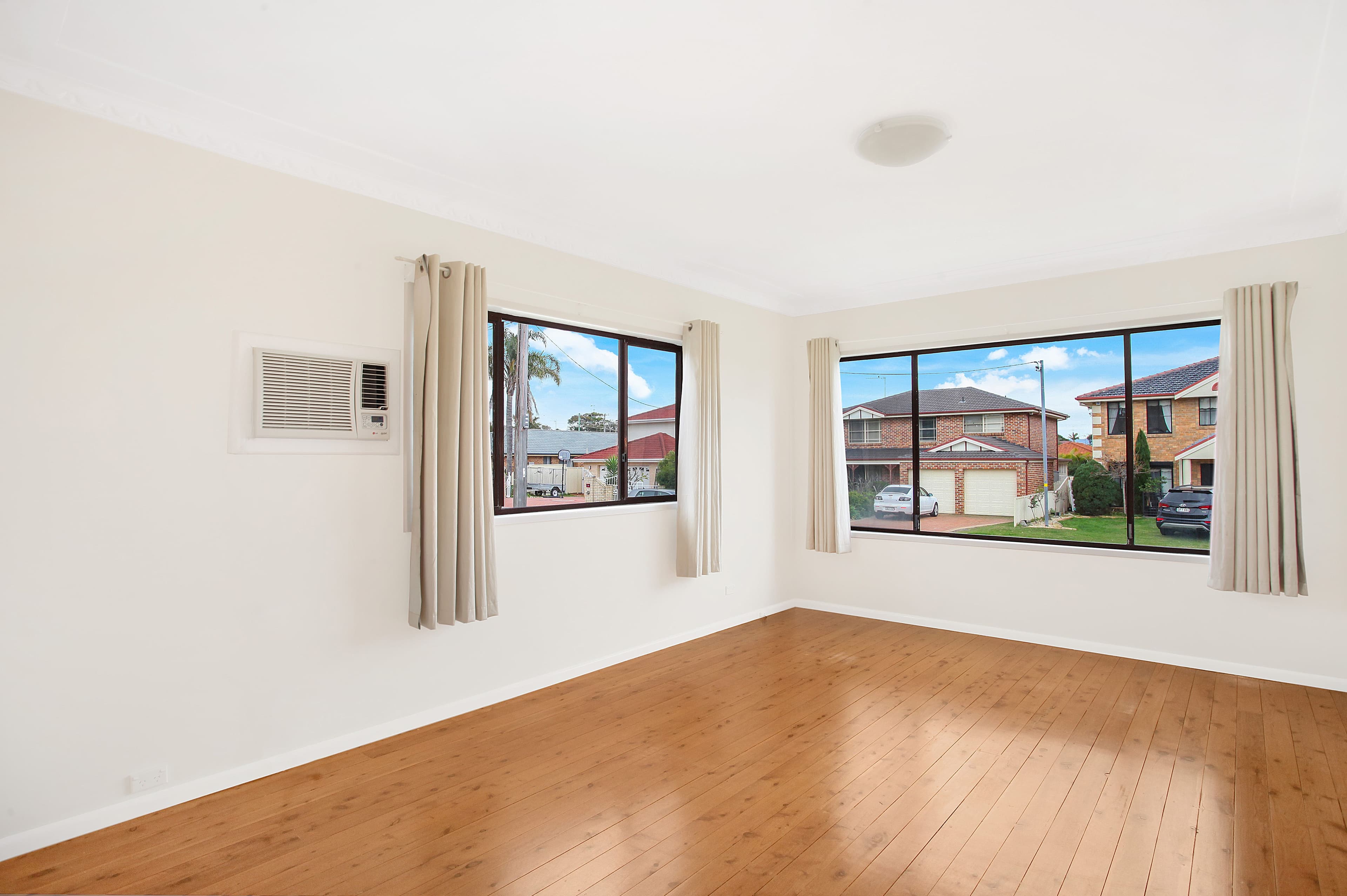 10 Doone Street, Barrack Heights - Thumbnail 3