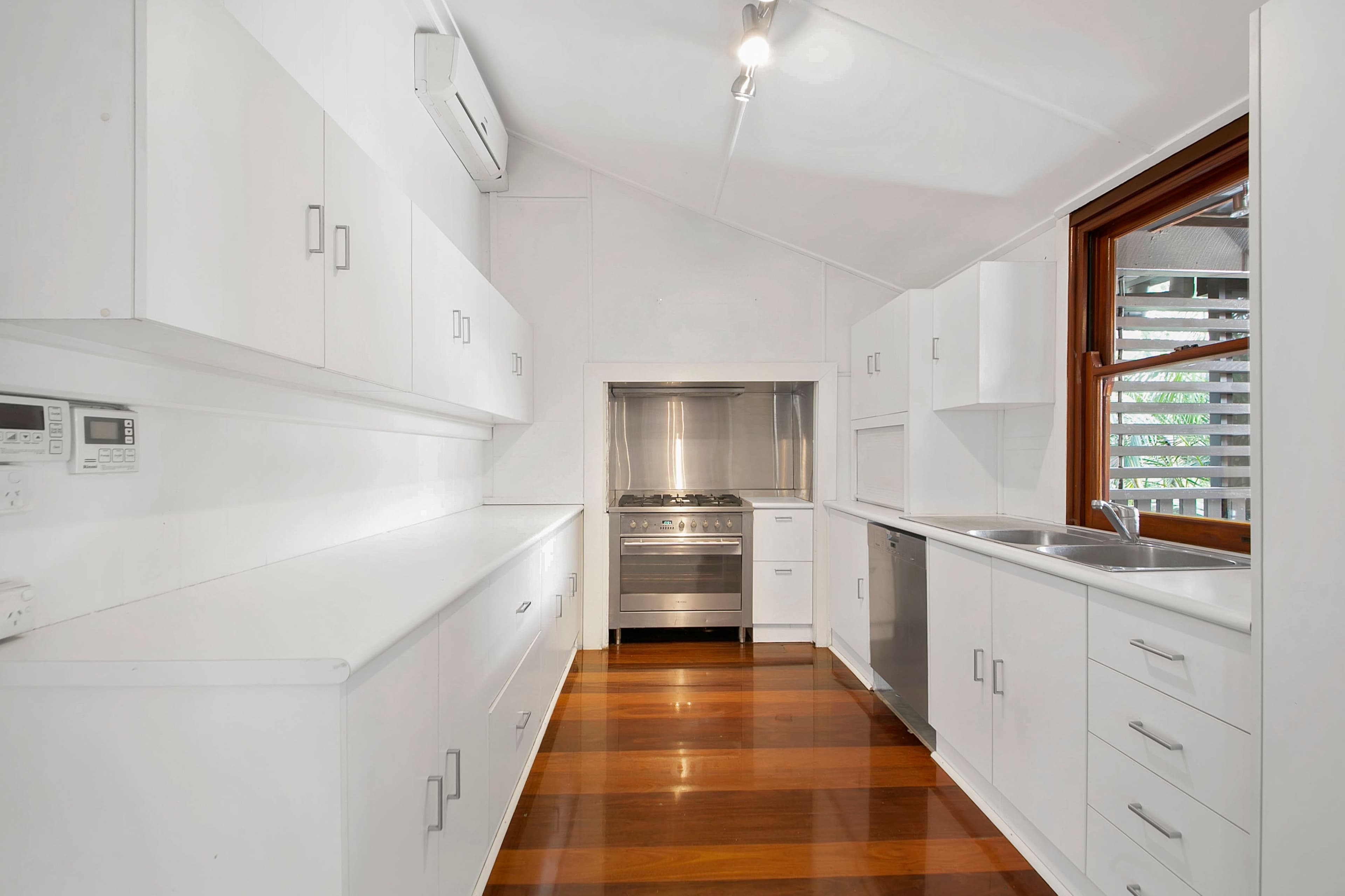 89 Somerset Road, Kedron QLD 4031, Kedron - Thumbnail 6