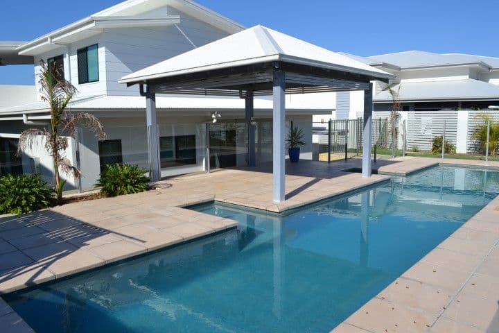 77 The Oaks Road, TANNUM SANDS QLD 4680, Tannum Sands - Image 1