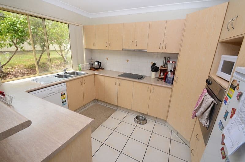 69 Christina Ryan Way, ARUNDEL QLD 4214, Arundel - Thumbnail 2