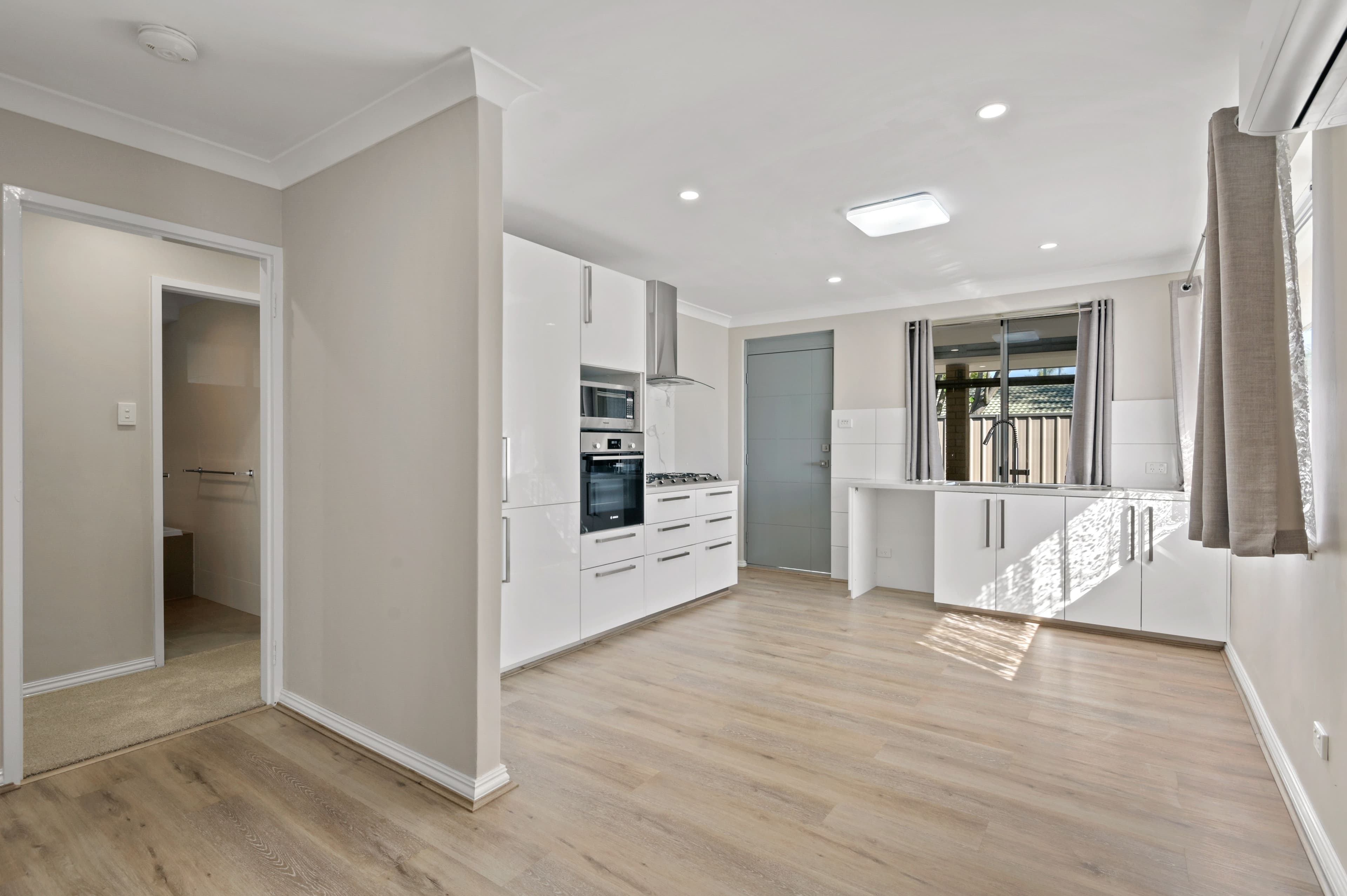 54 Warton Road, Huntingdale WA 6110, Huntingdale - Thumbnail 2