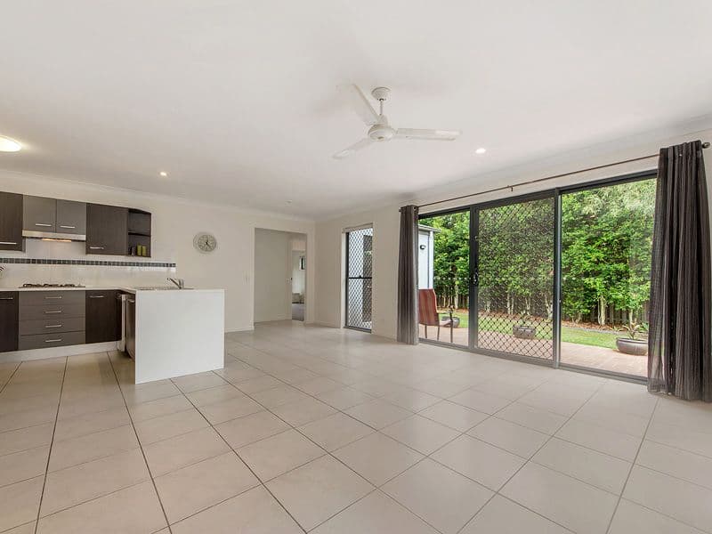11 Vermont Street, Oxenford QLD 4210, Oxenford - Thumbnail 3